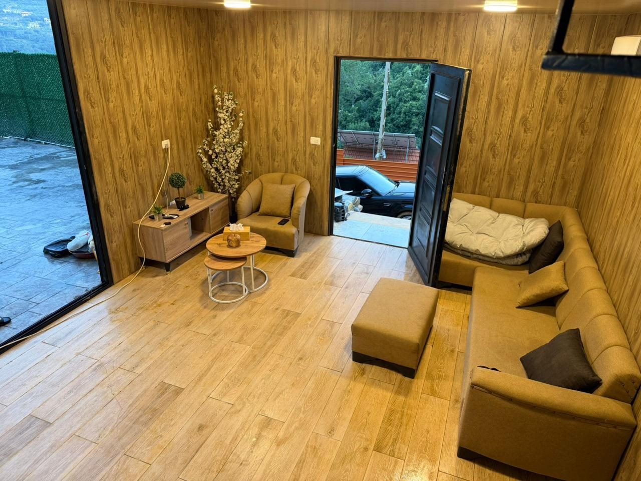 Ref (MB60.C.2)

A 700 m2 chalet having an open mountain view for sale in kfar matta

Land area: 700 m²
Two-story chalet
Spacious living room
Kitchen
2 bedrooms
2 bathrooms
Private swimming pool

Price: $150,000

Brokerage fees: 2.5 % in case of selling / 1 month rental value in case of rent. 

For more info, kindly contact us on 71 66 55 71 / 71 788 178 or message us on WhatsApp with your full name and the reference number of the property and we will contact you the soonest.

I SOLD is a member of the Real Estate Syndicate of Lebanon (REAL)

I SOLD (Lebanon), Zalka Highway, Zalka 690 Bld. 6th Floor



رسوم الوساطه في حاله البيع ٢٫٥ ٪ وقيمة شهر في حالة الإيجار 

للمزيد من المعلومات، يرجى الاتصال بنا على  (71788178)(96171665571+) أو مراسلتنا على الواتساب مع الإسم الكامل والرقم المرجعي للعقار وسنتواصل معك في أقرب وقت

شركة  ( أي سولد )  عضو في نقابه الوسطاء والاستشاريين العقاريين في لبنان	 